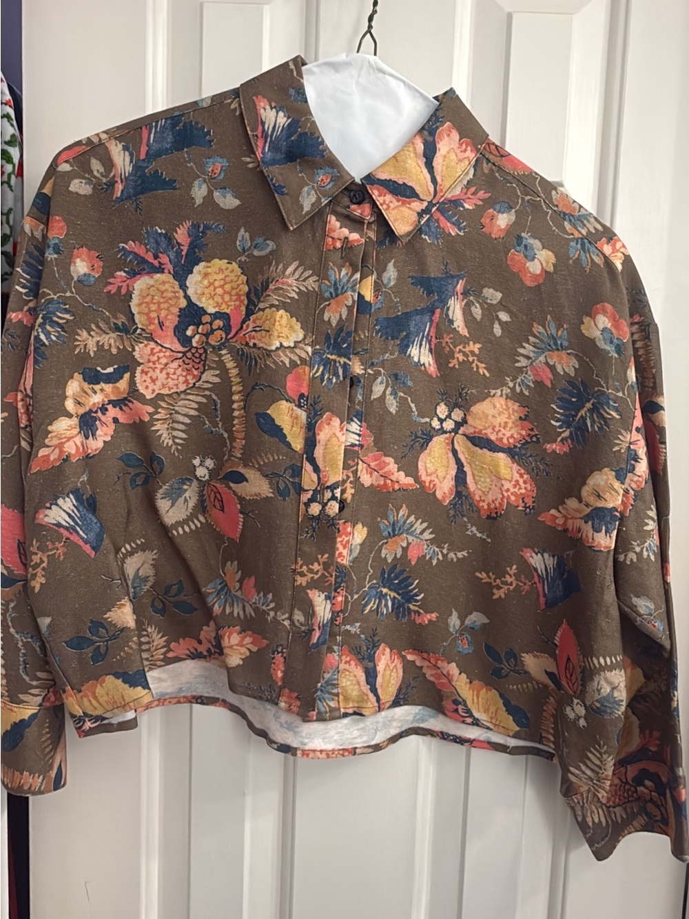 Hunter Bell Women's Brown Floral Button-Up Top
